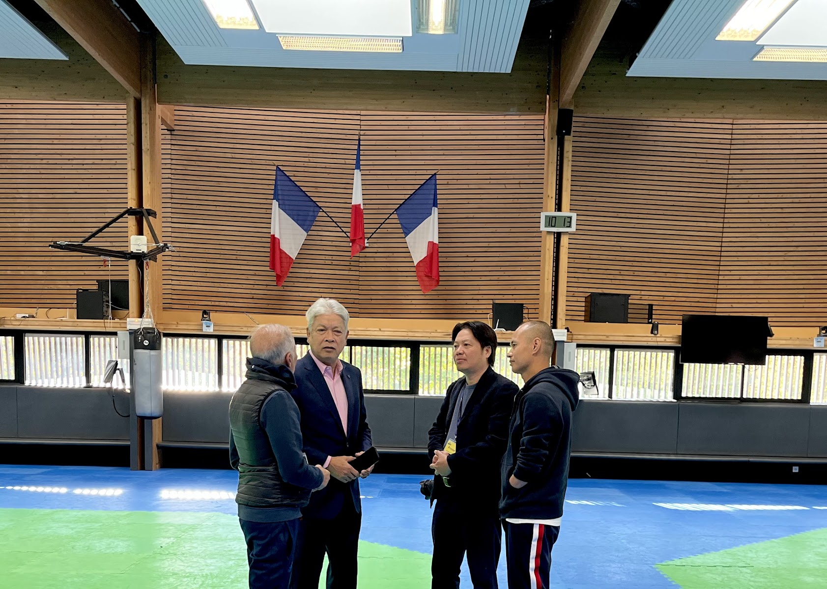 Đoàn cán bộ VTF thăm phòng tập hiện đại môn Taekwondo tại Trung tâm INSEP (Pháp) (1).jpg