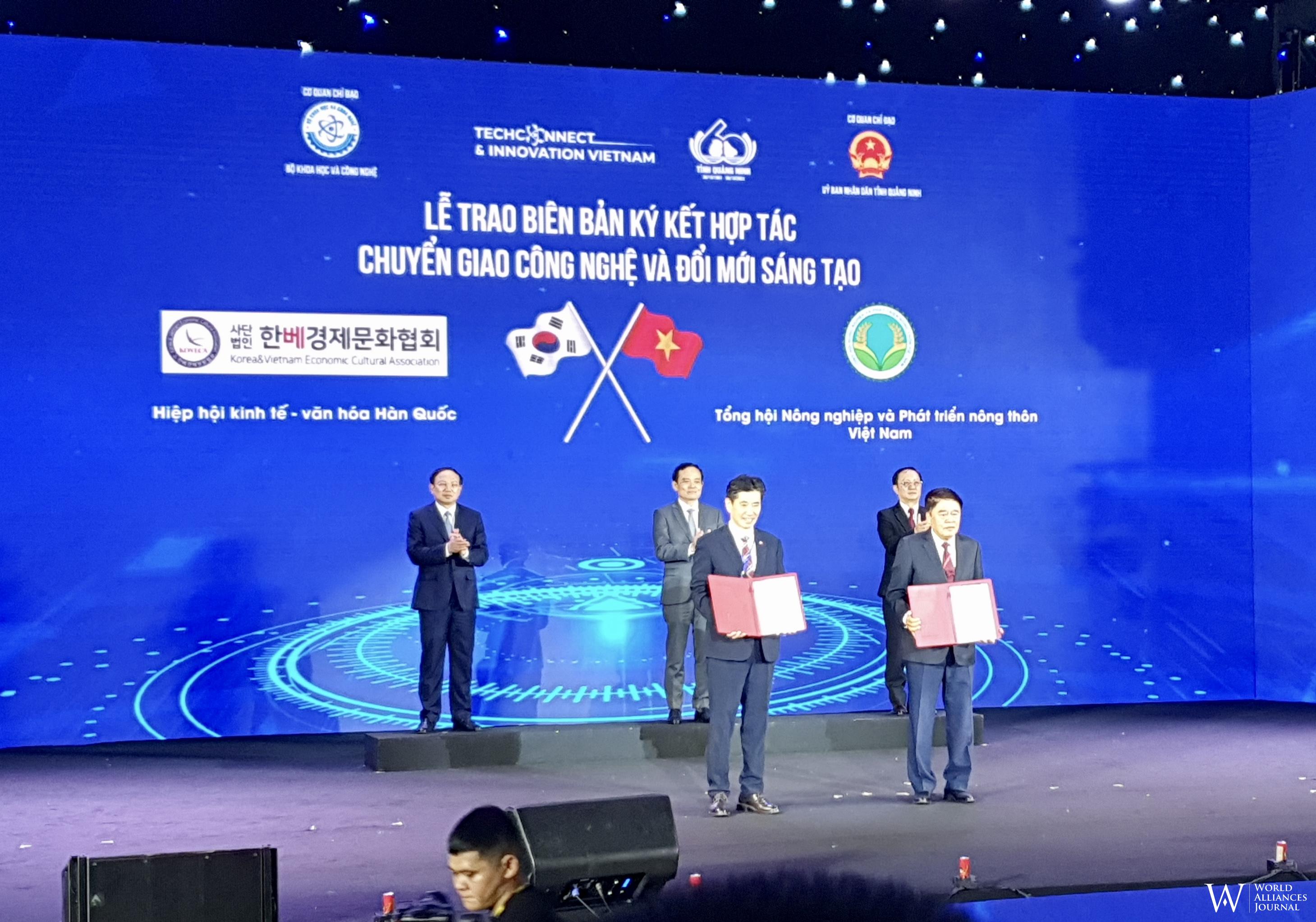 2.with Ministry of Science & Technology, Vietnam.2 jpg.jpg