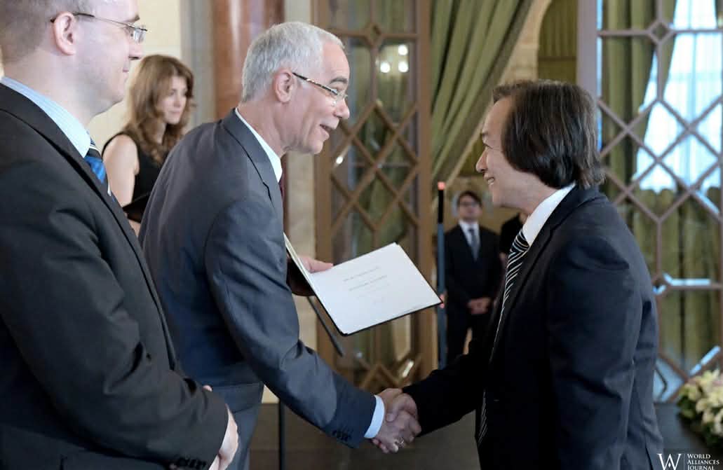 GS Bui Minh Phong-Hungary-.jpeg